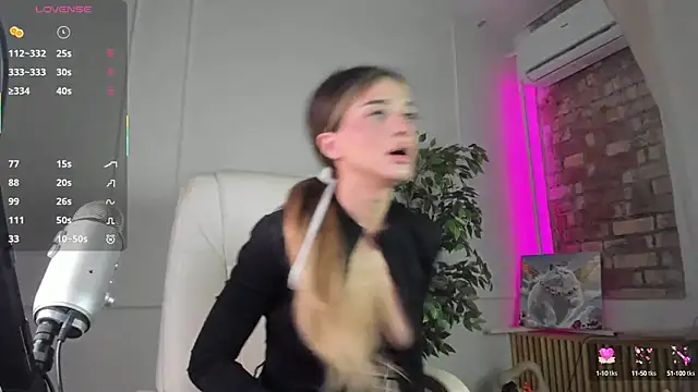 Blessed Molly online show from 10/06/25, 07:28