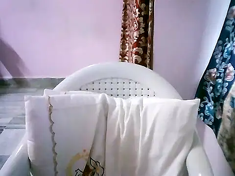 Snapshot of jannu6482 chatting on 09/28/25, 05:35 jannu6482 online show from 09/28/25, 05:35