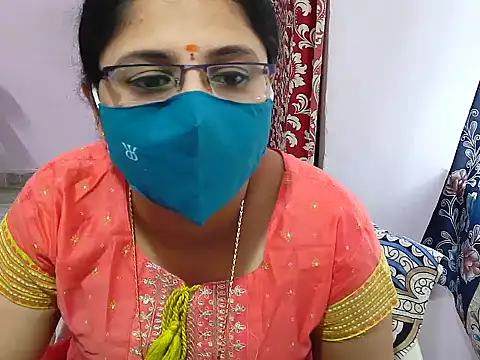 Snapshot of jannu6482 chatting on 10/11/25, 09:19 jannu6482 online show from 10/11/25, 09:19