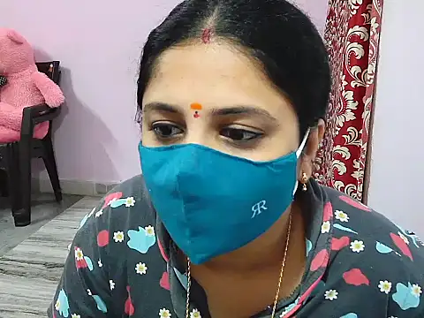 Snapshot of jannu6482 chatting on 10/12/25, 06:12 jannu6482 online show from 10/12/25, 06:12