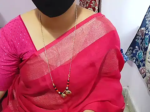 Snapshot of jannu6482 chatting on 10/19/25, 06:25 jannu6482 online show from 10/19/25, 06:25