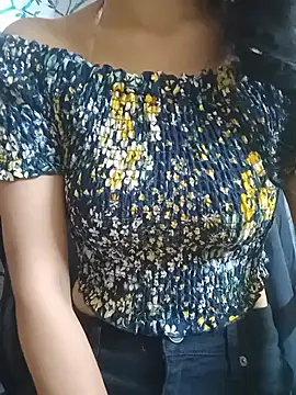 Aashiika1176 online show from 11/04/25, 12:54