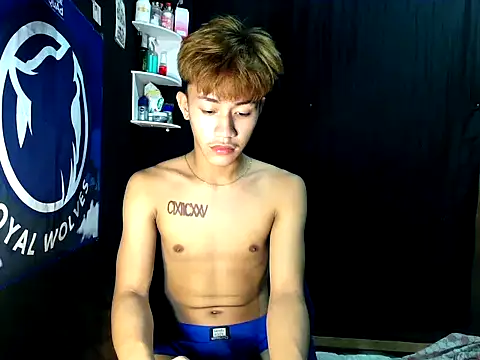 naughtyboyloy 0 online show from 10/30/25, 06:08