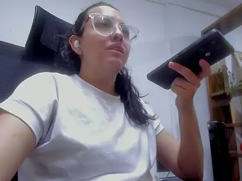 dalila macherano1 online show from 11/12/25, 07:46