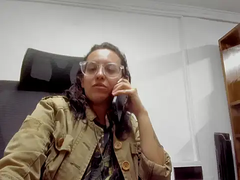 dalila macherano1 online show from 12/02/25, 10:05