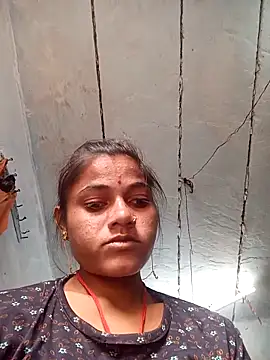 Snapshot of PoojaPleasure chatting on 11/14/25, 09:08 PoojaPleasure online show from 11/14/25, 09:08