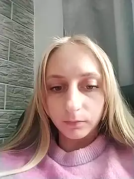 babyXlove online show from 09/13/25, 10:15