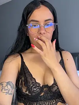 Snapshot of Melissa_coch chatting on 02/18/26, 04:03 Melissa coch online show from 02/18/26, 04:03