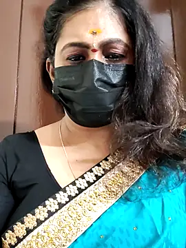 Snapshot of Sweetie_swetha37 chatting on 09/14/25, 11:53 Sweetie swetha37 online show from 09/14/25, 11:53