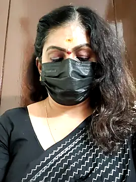 Snapshot of Sweetie_swetha37 chatting on 09/15/25, 08:09 Sweetie swetha37 online show from 09/15/25, 08:09