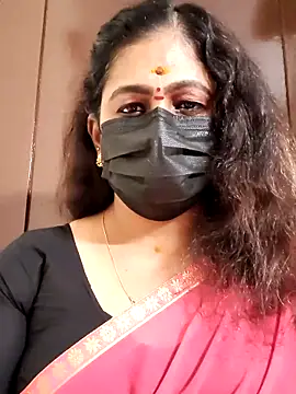 Snapshot of Sweetie_swetha37 chatting on 09/26/25, 09:35 Sweetie swetha37 online show from 09/26/25, 09:35