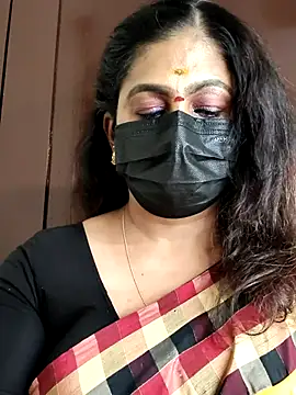 Snapshot of Sweetie_swetha37 chatting on 09/29/25, 10:53 Sweetie swetha37 online show from 09/29/25, 10:53