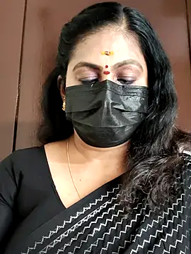 Snapshot of Sweetie_swetha37 chatting on 10/04/25, 04:16 Sweetie swetha37 online show from 10/04/25, 04:16