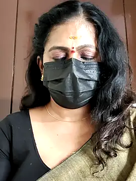 Snapshot of Sweetie_swetha37 chatting on 10/05/25, 08:40 Sweetie swetha37 online show from 10/05/25, 08:40