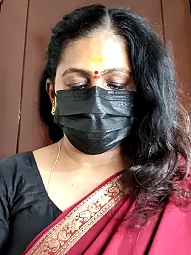 Snapshot of Sweetie_swetha37 chatting on 10/09/25, 06:11 Sweetie swetha37 online show from 10/09/25, 06:11