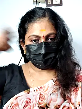 Snapshot of Sweetie_swetha37 chatting on 10/18/25, 07:42 Sweetie swetha37 online show from 10/18/25, 07:42