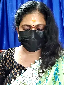 Snapshot of Sweetie_swetha37 chatting on 10/29/25, 08:32 Sweetie swetha37 online show from 10/29/25, 08:32