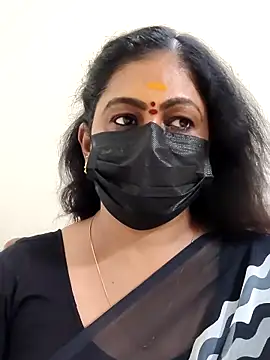 Snapshot of Sweetie_swetha37 chatting on 11/02/25, 08:28 Sweetie swetha37 online show from 11/02/25, 08:28