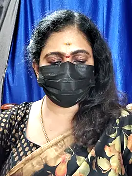 Snapshot of Sweetie_swetha37 chatting on 11/07/25, 07:47 Sweetie swetha37 online show from 11/07/25, 07:47