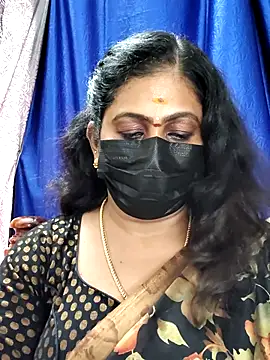 Snapshot of Sweetie_swetha37 chatting on 11/08/25, 08:14 Sweetie swetha37 online show from 11/08/25, 08:14