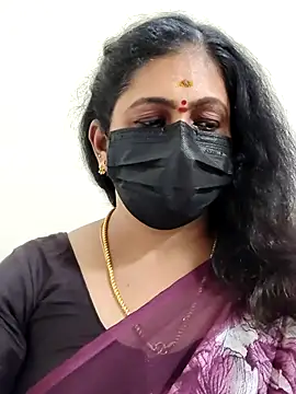 Snapshot of Sweetie_swetha37 chatting on 11/14/25, 10:18 Sweetie swetha37 online show from 11/14/25, 10:18