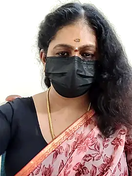 Snapshot of Sweetie_swetha37 chatting on 11/18/25, 01:00 Sweetie swetha37 online show from 11/18/25, 01:00