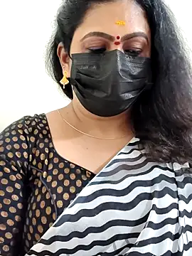 Snapshot of Sweetie_swetha37 chatting on 12/13/25, 07:53 Sweetie swetha37 online show from 12/13/25, 07:53