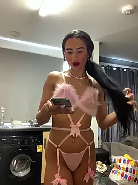 Snapshot of itsyourgirltee chatting on 09/25/25, 02:10 itsyourgirltee online show from 09/25/25, 02:10