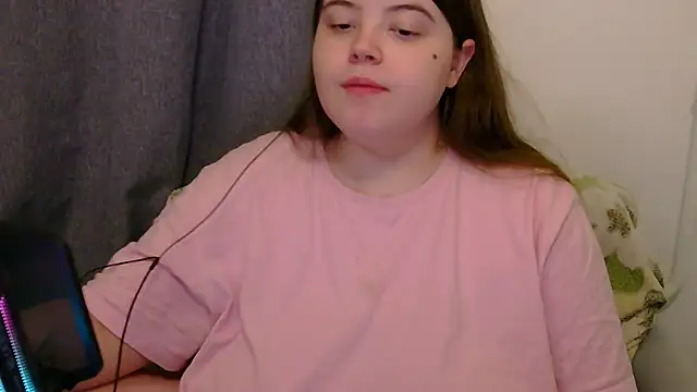 brattyprincessemma online show from 10/31/25, 07:59