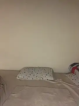 Enyagleam  online show from 11/16/25, 02:06