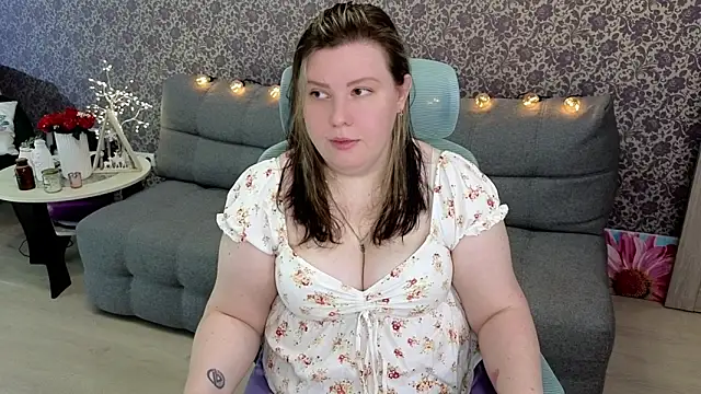 Lillit   online show from 09/18/25, 08:33