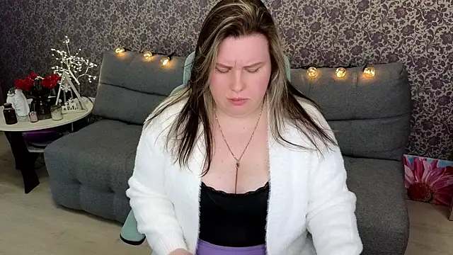 Lillit   online show from 09/30/25, 08:36