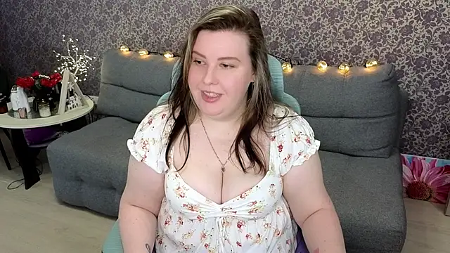 Lillit   online show from 10/13/25, 08:53