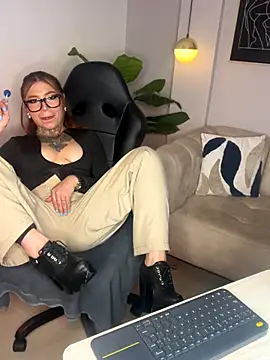 dreamleah  online show from 09/22/25, 05:53