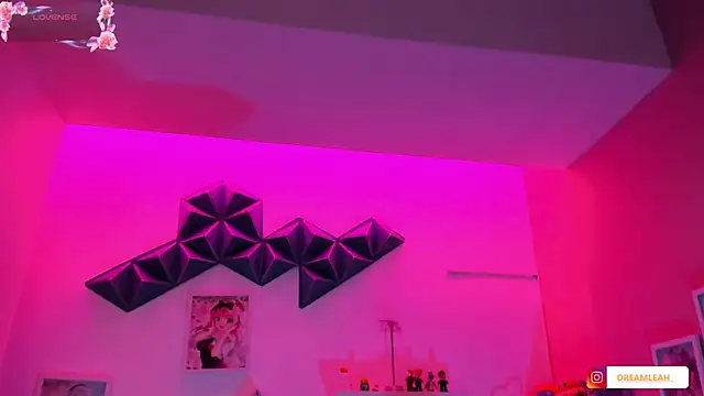 dreamleah  online show from 07/25/26, 09:34
