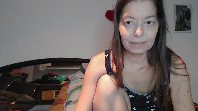 Snapshot of SexySarah177 chatting on 12/22/24, 09:53 SexySarah177 online show from 12/22/24, 09:53