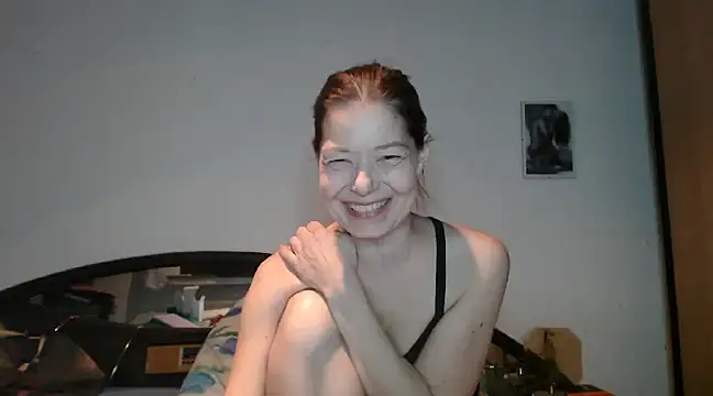 Snapshot of SexySarah177 chatting on 02/26/25, 09:48 SexySarah177 online show from 02/26/25, 09:48