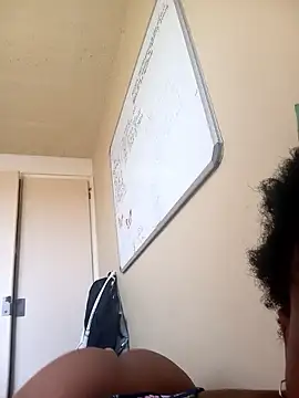 Freakysluttt online show from 09/22/25, 11:01