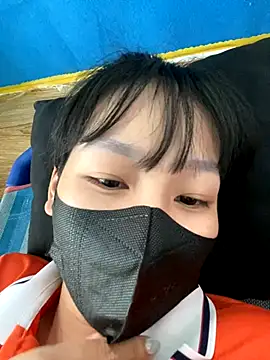 Meowwn online show from 10/20/25, 05:08