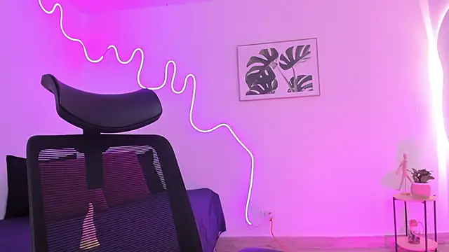 Cherrydollxx online show from 09/21/25, 12:18