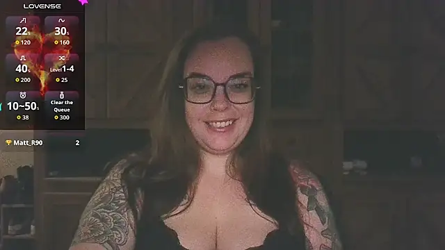 Snapshot of Miss_Lucifer6 chatting on 10/28/25, 07:38 Miss Lucifer6 online show from 10/28/25, 07:38