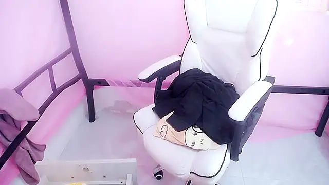 KateCondon online show from 09/18/25, 08:11