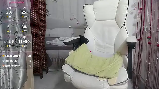 KateCondon online show from 11/25/25, 01:44