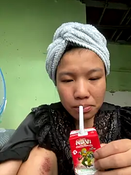 QueenLink online show from 10/05/25, 01:04