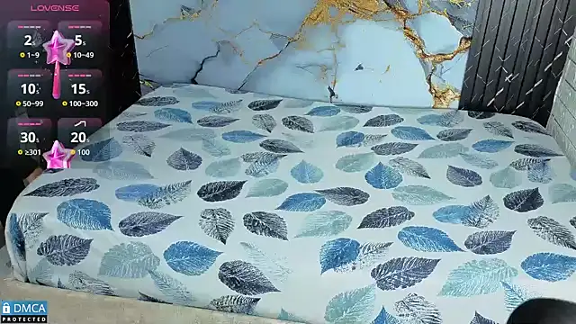 nena cupcake  online show from 11/01/25, 11:12