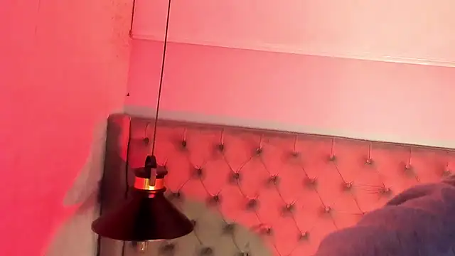 OliIverr22 online show from 11/28/25, 12:41