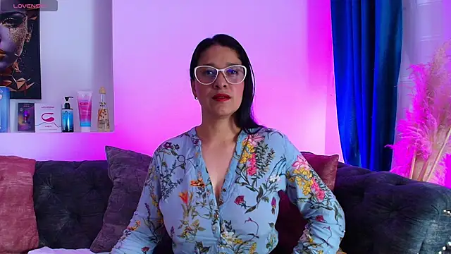Snapshot of Alana_steel_1 chatting on 01/08/26, 07:38 Alana steel 1 online show from 01/08/26, 07:38