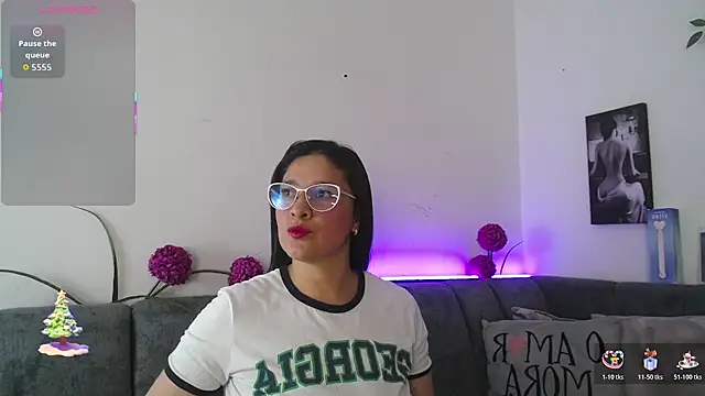 Snapshot of Alana_steel_1 chatting on 02/11/26, 07:30 Alana steel 1 online show from 02/11/26, 07:30