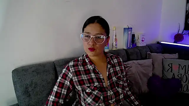 Snapshot of Alana_steel_1 chatting on 02/27/26, 07:36 Alana steel 1 online show from 02/27/26, 07:36