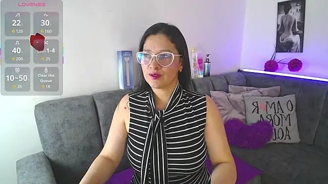 Snapshot of Alana_steel_1 chatting on 03/06/26, 07:32 Alana steel 1 online show from 03/06/26, 07:32
